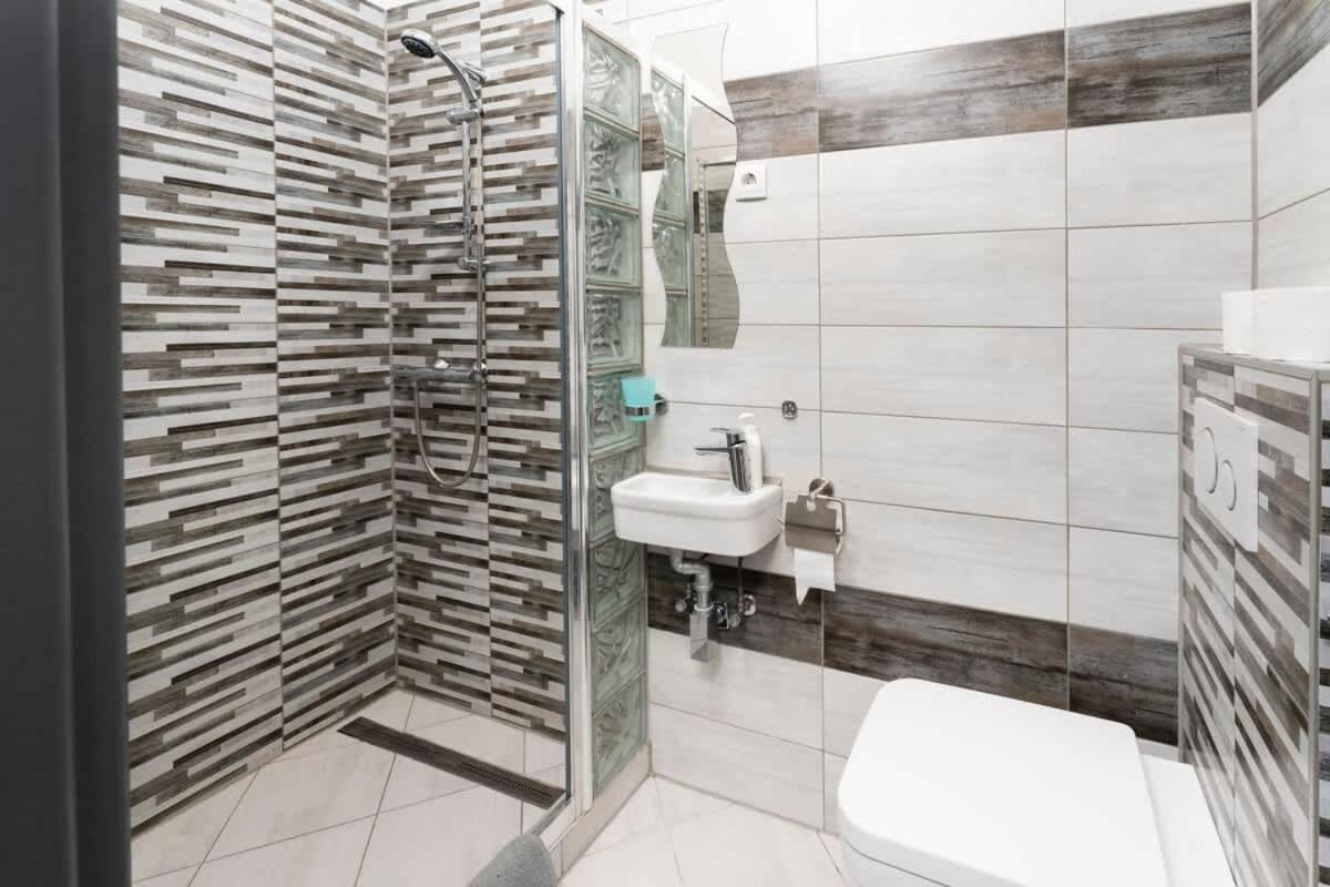 Apartamento Charles' Haven In The Heart Of Budapest