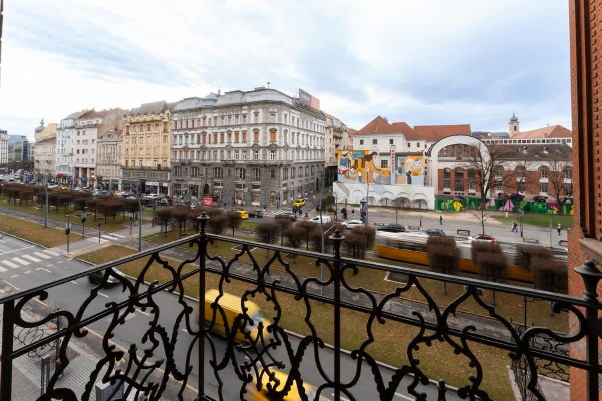 Apartamento Charles' Haven In The Heart Of *