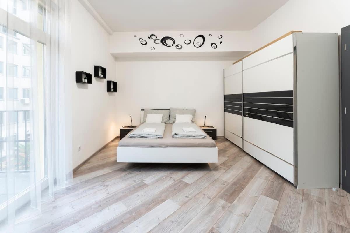 Charles' Haven In The Heart Of Budapest