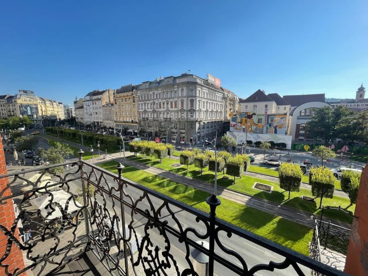 Apartment Charles' Haven In The Heart Of Budapest